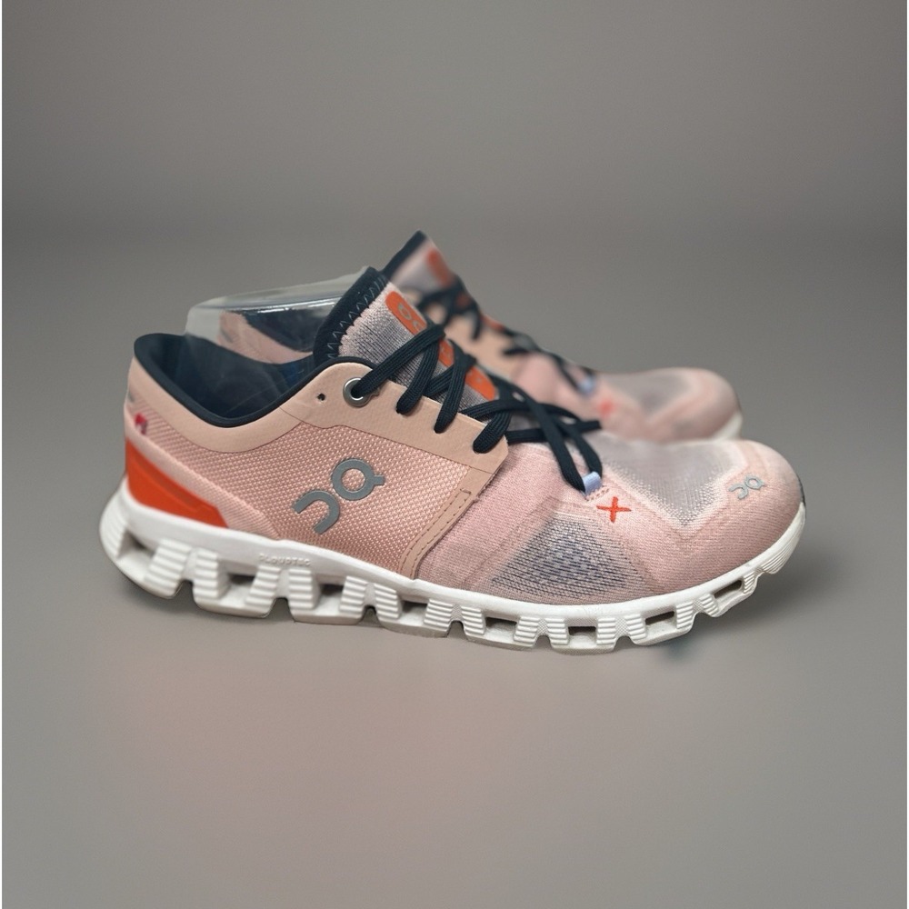 On Cloud X 3 Womens Size 8.5 Pink White Outdoor Running Walking Shoes Sneakers